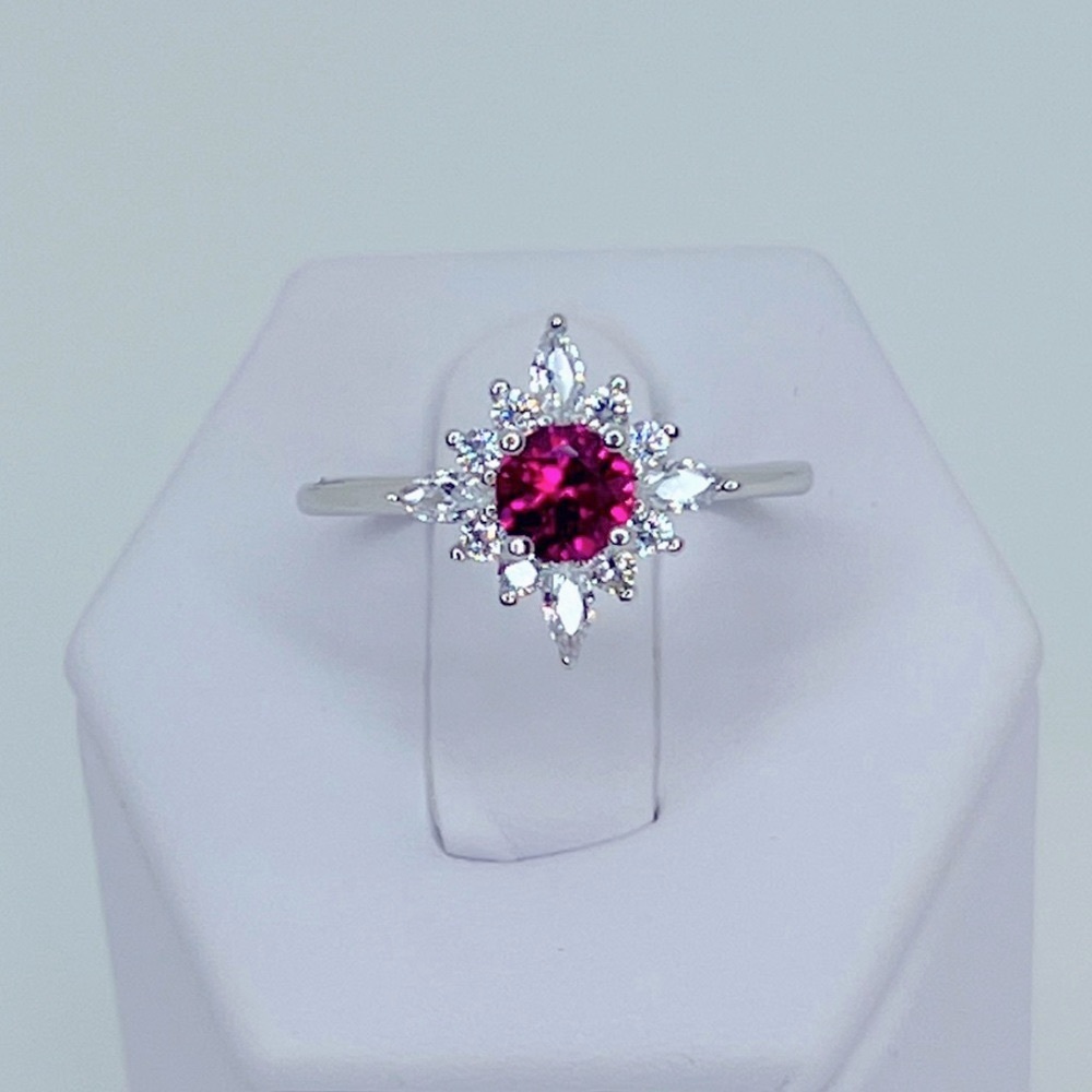 Sale $18 Firm! .925 Sterling Silver Starburst Simulated Ruby Cz Ring - Picture 3 of 15